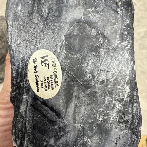 Lot of two Bear sculptures by A Wolf. Pre-owned. Size 3.5 in and 5 in. - Picture 8 of 8